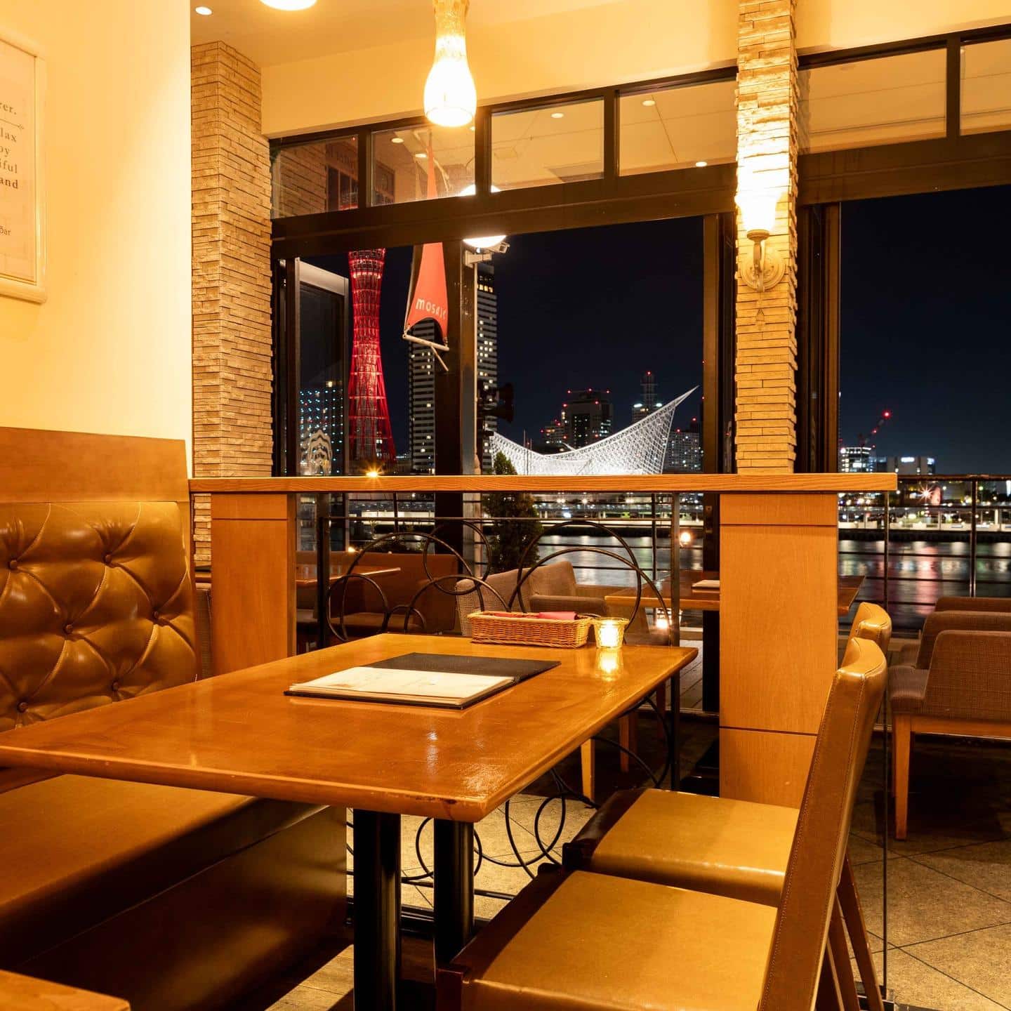 港神戸の海と夜景とともに楽しむイタリアンの饗宴。 神戸牡蠣/神戸オイスター/神戸ディナー/mosaic /夜景