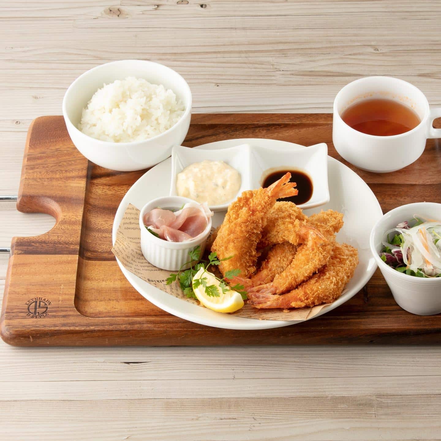 サクッとジューシー！シュリンプフライ。神戸牡蠣/神戸オイスター/神戸ディナー/mosaic /夜景